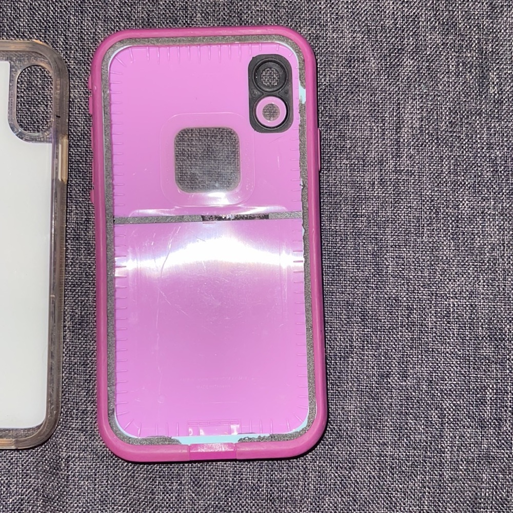 iphone XR cases - Picture 3 of 3